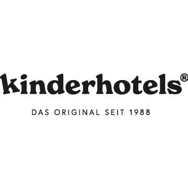 Kinderhotels-Logo auf einem Hintergrund.